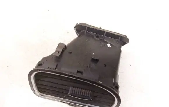Volkswagen Golf VI Dash center air vent grill 5K0819710D