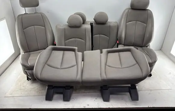 Mercedes-Benz E W211 Seat set 