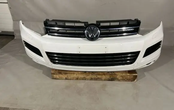 Volkswagen Touareg II Front bumper 7P6807221CGRU 7P6807221C 7P6807110