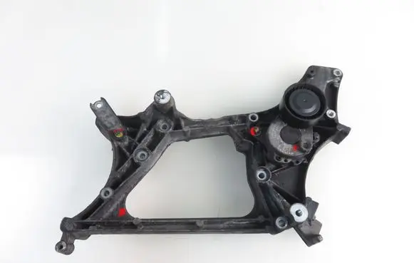 Mercedes-Benz C W204 Generator/alternator bracket 6512011109