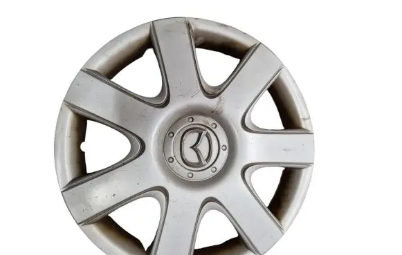 Mazda 3 I R15 wheel hub/cap/trim GJ6R37170