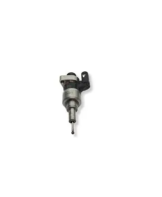 Opel Insignia B Fuel injector 55577403