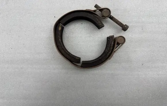 Volkswagen Tiguan Muffler pipe connector clamp 1K0253725