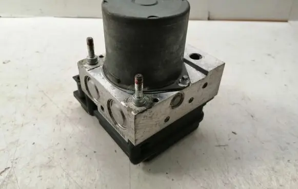 Toyota Avensis T270 ABS Pump 4405005130 4454005070