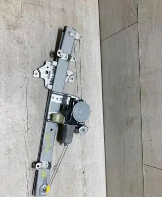 Nissan Micra K14 Front door window regulator with motor 807305fa12