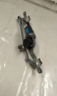 Hyundai Kona I Front wiper linkage and motor 98110c1950