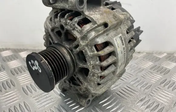 Mercedes-Benz E W212 Generator/alternator FG15T036 C608896A C6C8896A57725
