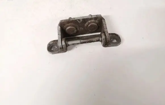 Subaru Forester SF Tailgate/trunk/boot hinge