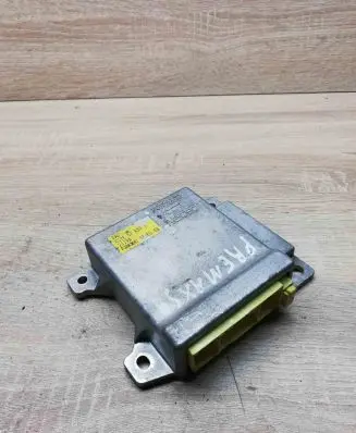 Mazda Premacy Airbag control unit/module c17657k30b 2i19a