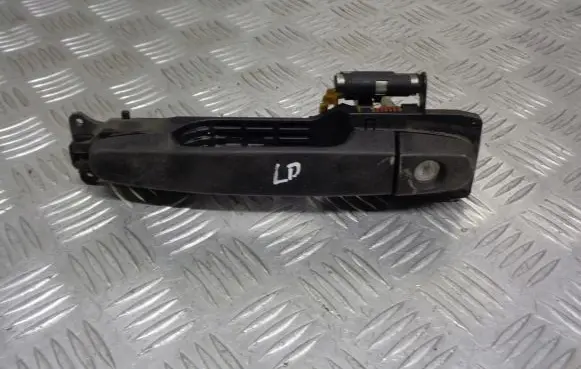 Toyota Auris 150 Front door interior handle