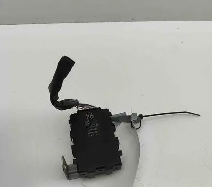Toyota Hilux (AN120, AN130) Gateway control module 8910071011 50134065