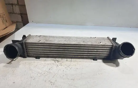 BMW 3 E92 E93 Intercooler radiator 7800680 3296373