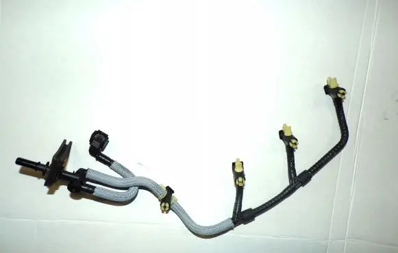 Opel Movano B Fuel line/pipe/hose 166716979R
