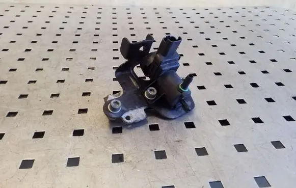 Jaguar XF X250 Turbo solenoid valve 9665456180
