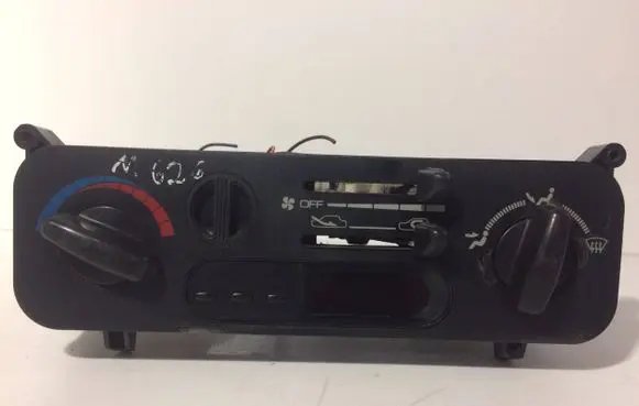 Mitsubishi Lancer Climate control unit MB878417 95315