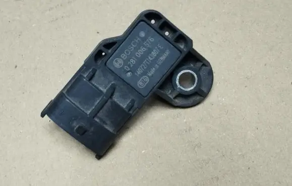 Honda Civic IX Air pressure sensor 0281006576