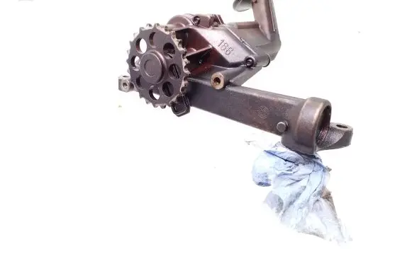 Mercedes-Benz Vaneo W414 Oil pump A1661810020