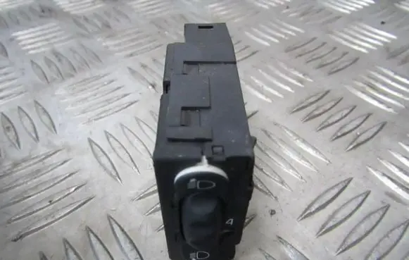 Renault Scenic I Headlight level height control switch 7700841235B