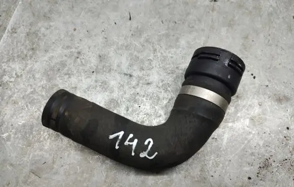 Porsche Cayenne (92A) Engine coolant pipe/hose 3B0122291K