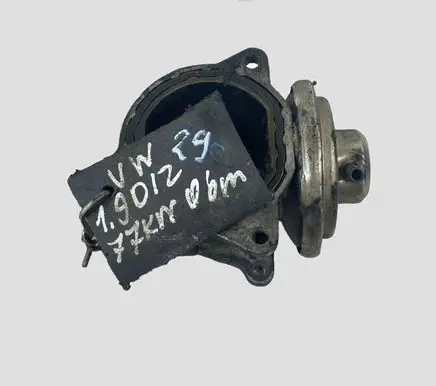 Volkswagen Golf V EGR valve 038129637D