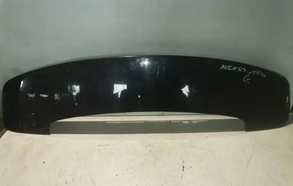 Toyota Avensis T270 Tailgate/boot cover trim set 