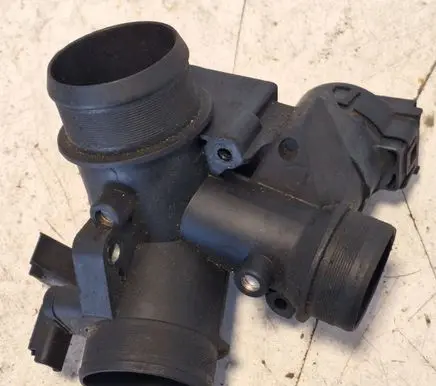 Peugeot 307 Throttle valve 25352157 9655971880