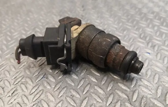 Mini One - Cooper R50 - 53 Fuel injector 1521390