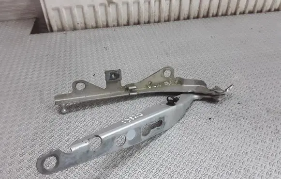 Volvo V70 Engine bonnet/hood hinges