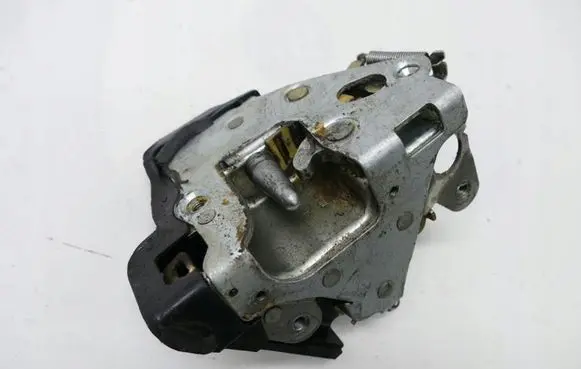 Mercedes-Benz S W126 Rear door lock 1237330208
