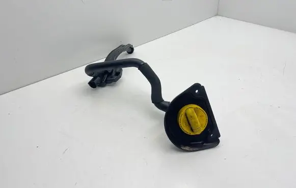 Renault Master III Oil filler cap 8200795333 8201026919