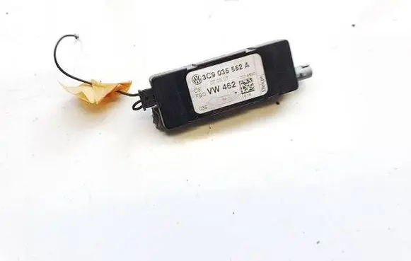 Volkswagen PASSAT B6 Antenna control unit 3C9035552A
