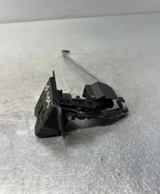 Hyundai Santa Fe Tailgate lock latch 812302B000