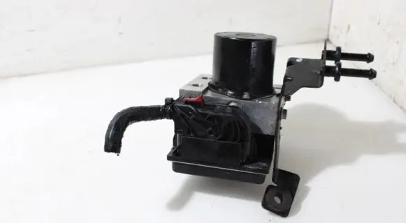 Volkswagen Polo IV 9N3 ABS Pump