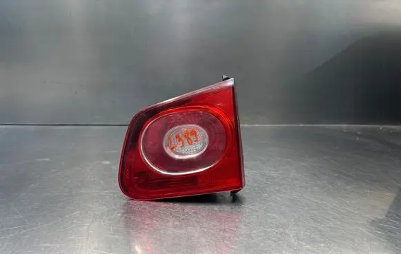 Volkswagen Tiguan Tailgate rear/tail lights 5N0945094B 2708