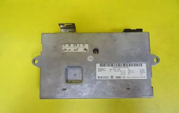 Audi A8 S8 D3 4E MMI control unit 4E0035729 4F0910730D