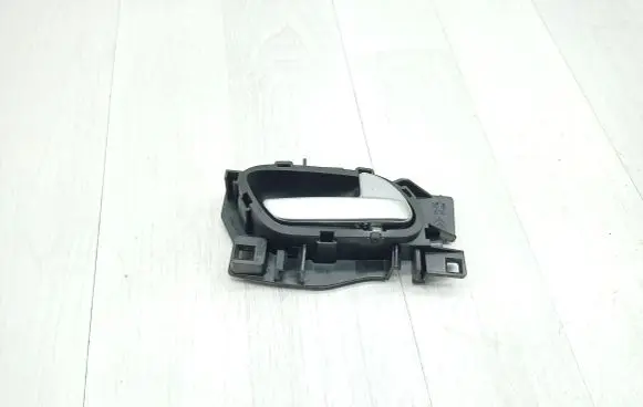 Peugeot 208 Rear door interior handle 96605253XV