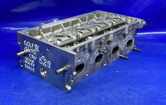 Volkswagen Golf VI Engine head 03C103358BF 03C103358BG 03C103358BH