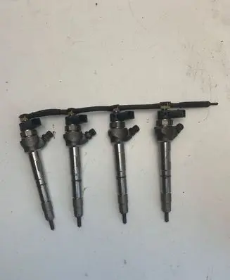 Audi A4 S4 B8 8K Fuel injector 04L130270AC