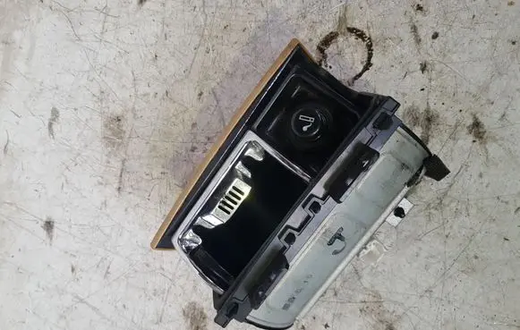 Infiniti Q45 III Ashtray (front) K66623AG000