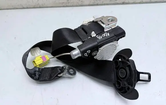 Volkswagen PASSAT B6 Front seatbelt 3C1857706R 34032207B