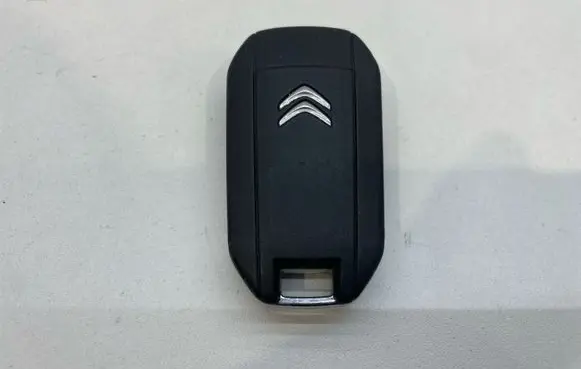Citroen C4 Cactus Ignition key/card 