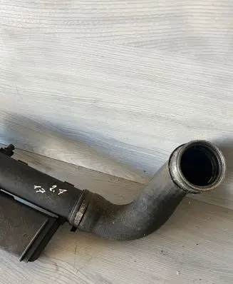 Mercedes-Benz E W211 Intake resonator A2115282582