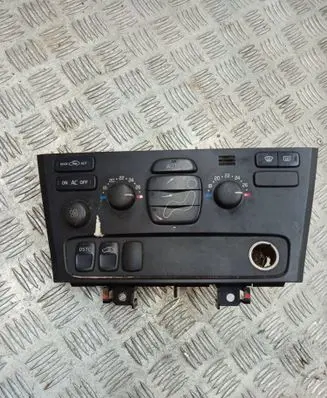 Volvo S60 Climate control unit 8691876