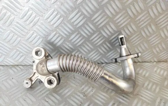 Renault Master III EGR valve line/pipe/hose