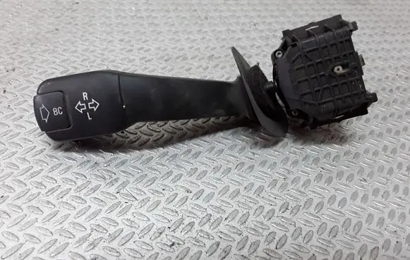 BMW 5 E39 Indicator stalk