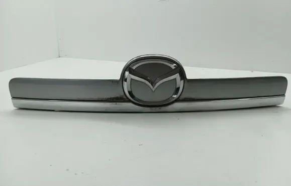 Mazda CX-7 Tailgate trim EH6650811