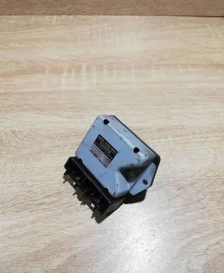 Toyota Prius (XW20) Heater blower motor/fan resistor 8716547020 4993001200