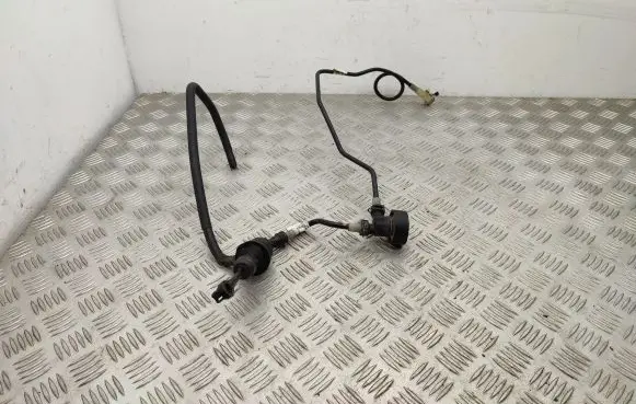 Nissan Juke I F15 Clutch pipe/line 
