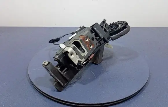 Ford Mondeo MK I Front door lock BM5AA21812BH