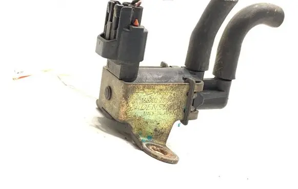 Daihatsu YRV Fuel pressure regulator 17650-97403